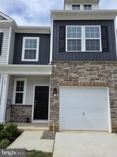 31 Whaler Dr in Runnemede, NJ - Building Photo - Building Photo