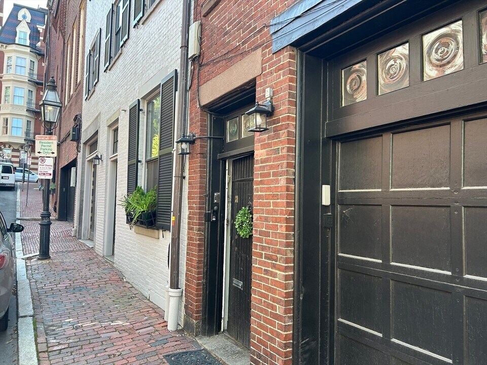 31 Branch in Boston, MA - Foto de edificio