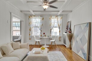 130 Sutherland Rd in Boston, MA - Building Photo