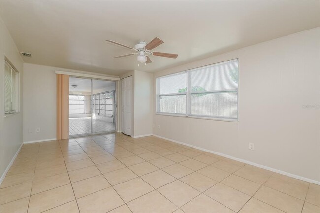 3205 Moog Rd in Holiday, FL - Building Photo - Building Photo