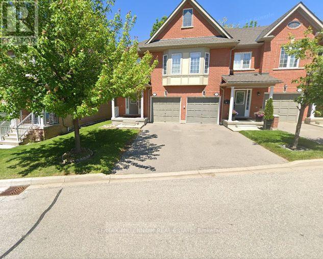 7360-7360 Zinnia Pl in Mississauga, ON - Building Photo