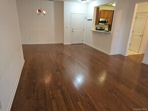 410 Westchester Ave in Port Chester, NY - Building Photo - Building Photo