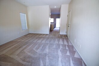 9440 Crimson Sky St in Las Vegas, NV - Building Photo - Building Photo