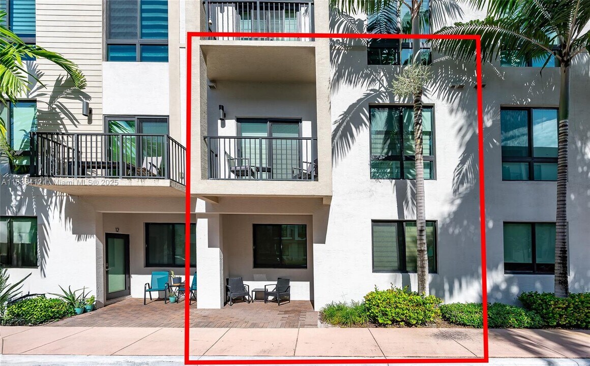 4740 NW 84th Ct in Doral, FL - Building Photo