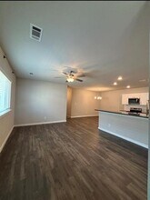 628 Blackland dr in Venus, TX - Foto de edificio - Building Photo