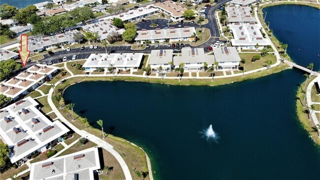 4348 Tahitian Gardens Cir in Holiday, FL - Building Photo - Building Photo