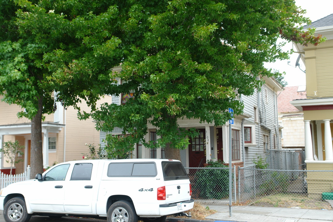 3104 Martin L. King Way in Berkeley, CA - Building Photo