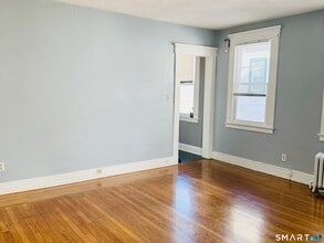 1428 Dixwell Ave in Hamden, CT - Building Photo - Building Photo