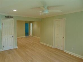 4816 Amesbury Dr in Dallas, TX - Building Photo - Building Photo