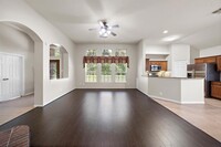 10530 WIllow Park Green in Houston, TX - Building Photo - Building Photo