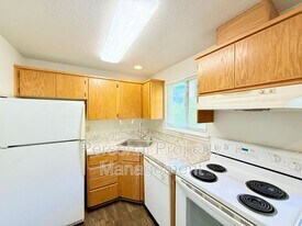 506 E 34th St in Vancouver, WA - Building Photo