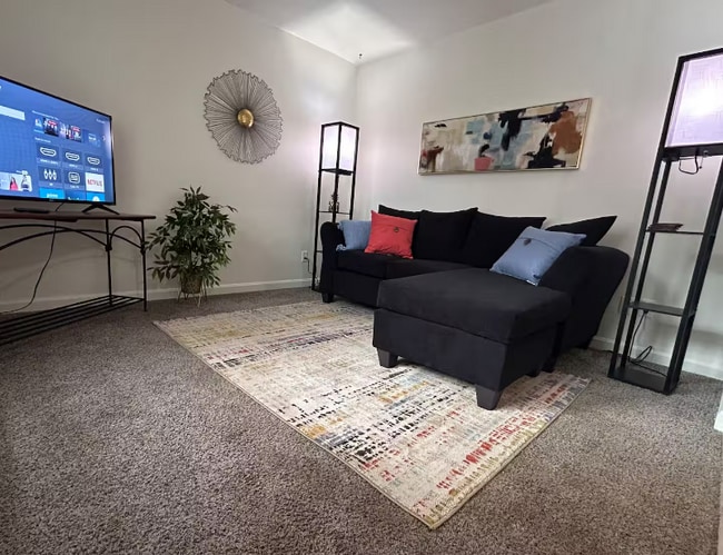 property at 212 N Main St