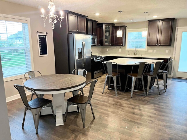 3337 Lakewood Trl in Woodbury, MN - Building Photo - Building Photo