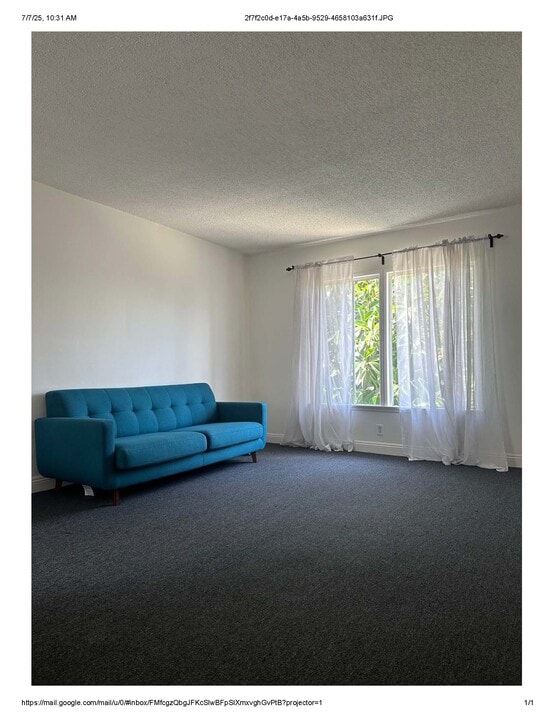 12233 Vanowen St, Unit D in North Hollywood, CA - Foto de edificio