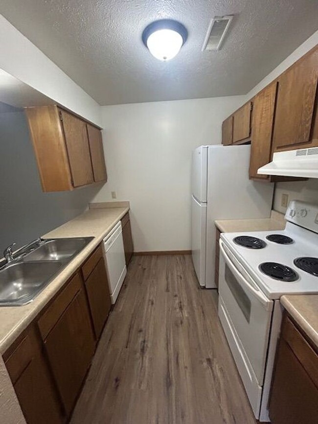 2211 Spansail Dr in Niles, MI - Building Photo - Building Photo