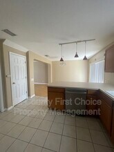 13056 Thoroughbred Loop in Largo, FL - Building Photo - Building Photo