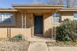 4620 66th St in Lubbock, TX - Building Photo