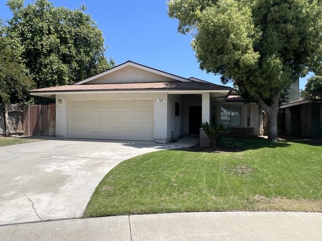 property at 3500 Pueblo Ct