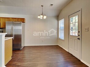 916 Dixon Ln in Denton, TX - Building Photo - Building Photo