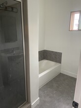 10411 S Van Ness Ave, Unit Van ness in Inglewood, CA - Building Photo - Building Photo