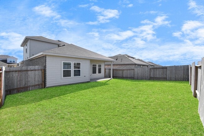 property at 5227 Castlebury Meadows Dr