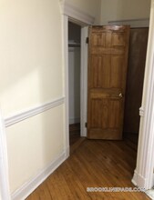 352 Riverway in Boston, MA - Building Photo - Building Photo
