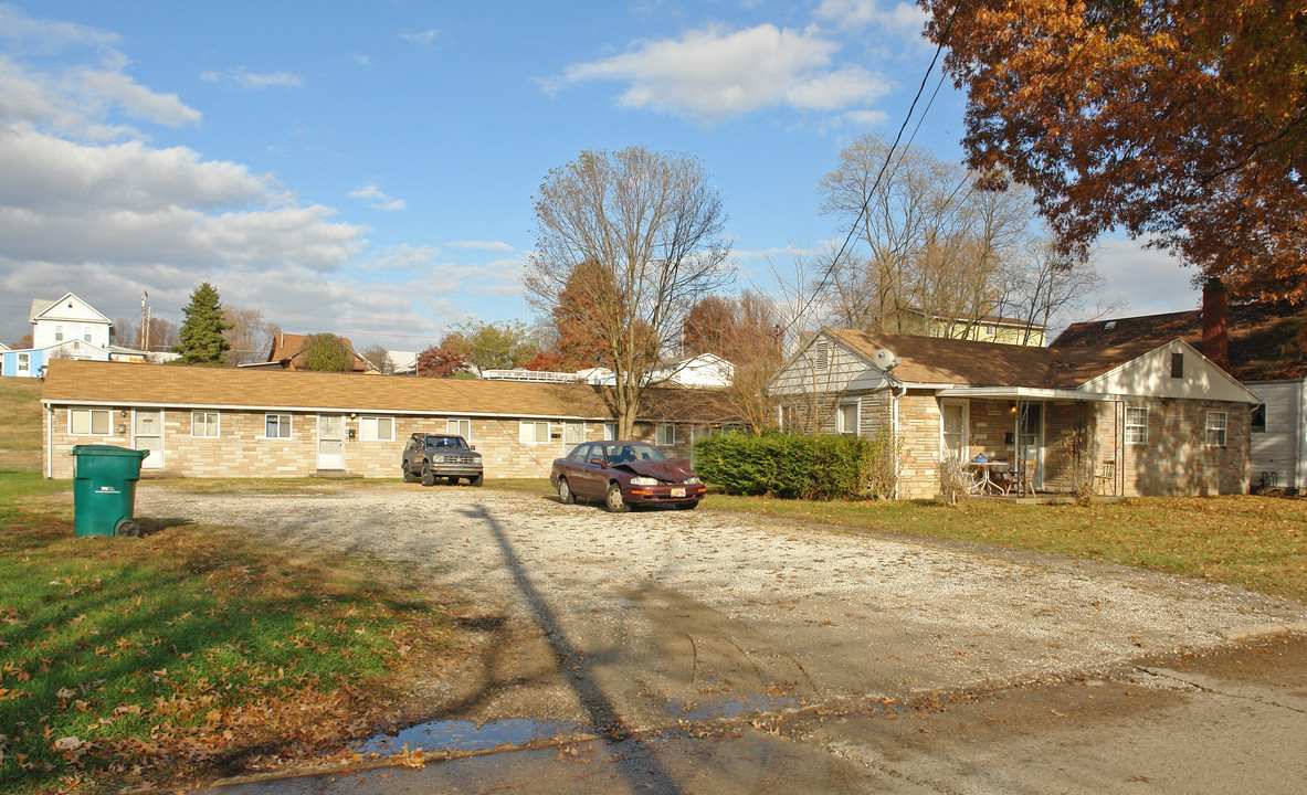 603-605 21st St in Vienna, WV - Building Photo