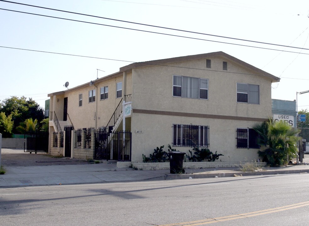 3018 W Slauson Ave in Los Angeles, CA - Building Photo