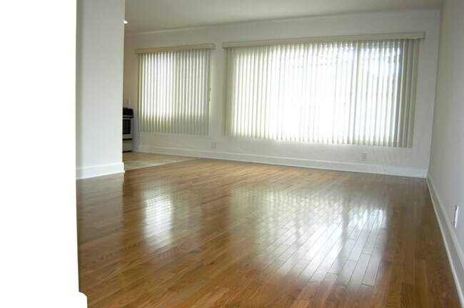 1028 3rd Street in Santa Monica, CA - Foto de edificio - Building Photo