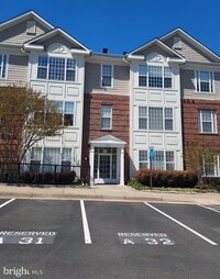 621 Cobblestone Blvd