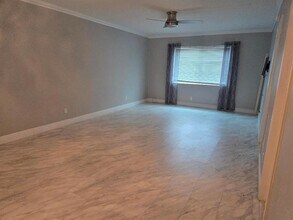 669 W Oakland Park Blvd in Wilton Manors, FL - Foto de edificio - Building Photo