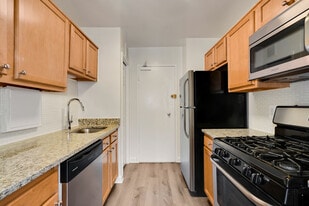 Cortland on Pike in Arlington, VA - Building Photo