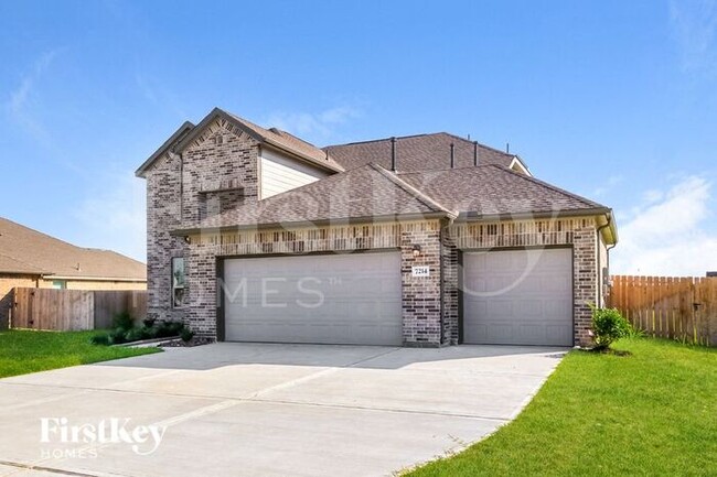 7214 Hillside Ave in Mont Belvieu, TX - Building Photo - Building Photo