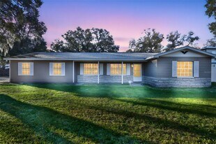 7201 E 21st Ave in Tampa, FL - Building Photo