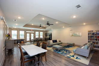 The Glen Apartments in Cartersville, GA - Building Photo - Interior Photo