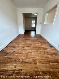 2651 S Lloyd St photo'