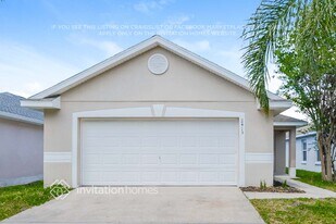 2413 Ruddenstone Way in Kissimmee, FL - Building Photo