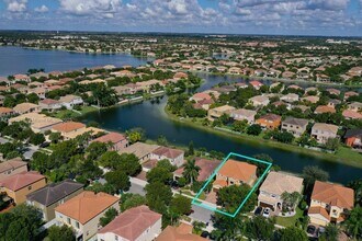 15711 SW 53rd Ct, Unit 15711 in Miramar, FL - Foto de edificio - Building Photo