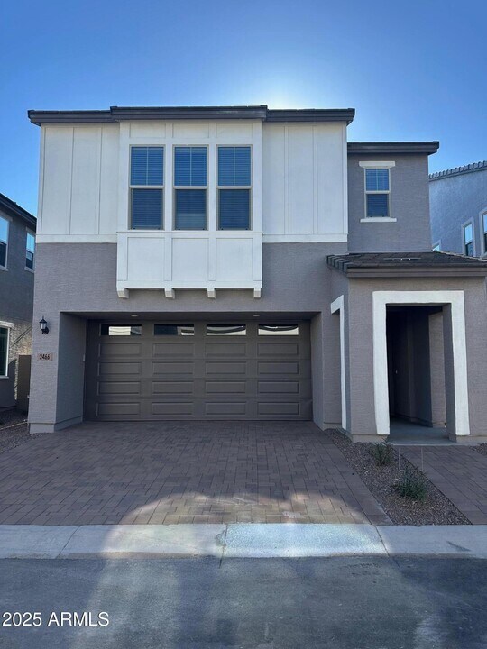 2466 W Rowel Rd in Phoenix, AZ - Building Photo