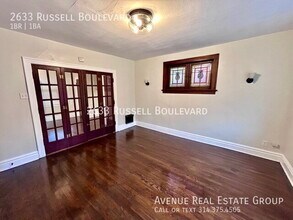 2633 Russell Blvd in St. Louis, MO - Building Photo - Building Photo