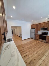 2904 Parkridge Ave in Marinette, WI - Foto de edificio - Building Photo