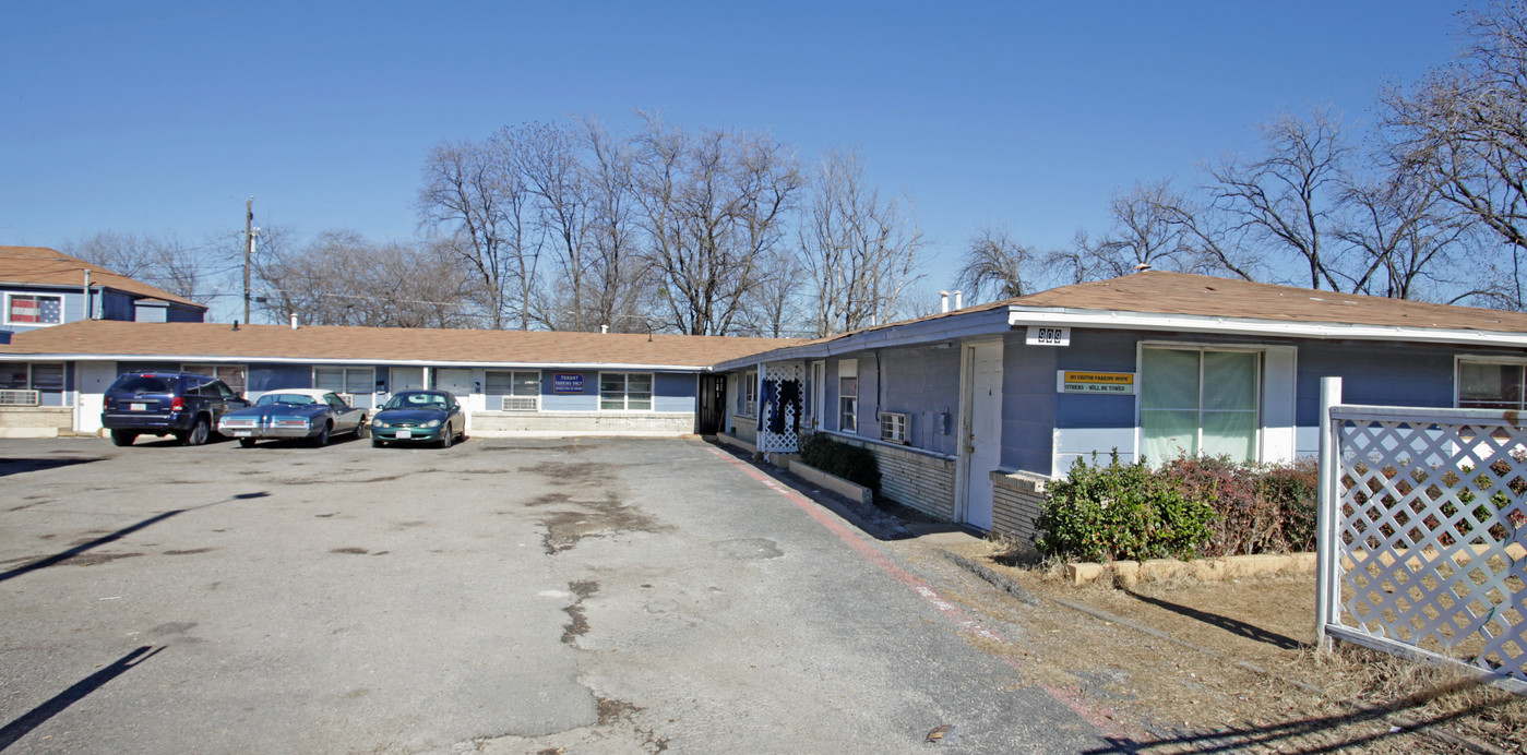 909 Harvey Ave in Fort Worth, TX - Building Photo