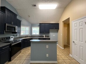 949 Autumn Ridge Rd in Montgomery, AL - Building Photo - Building Photo