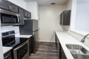 The Lakes of Beavercreek Apartment Homes in Beavercreek, OH - Building Photo