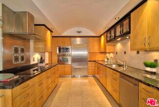 1118 3rd St-Unit -504 in Santa Monica, CA - Building Photo - Building Photo