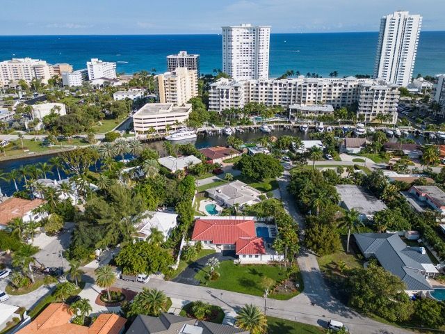 1330 W Terra Mar Dr in Pompano Beach, FL - Foto de edificio - Building Photo