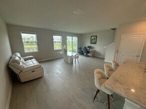 395 Salisbury Cir in Fort Pierce, FL - Building Photo - Building Photo