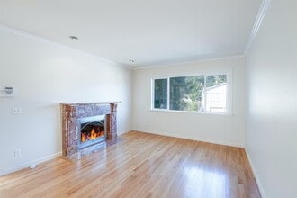 2280 Rollingwood Dr in San Bruno, CA - Building Photo - Building Photo