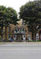 3711-3721 de Verdun in Montréal, QC - Building Photo