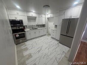 644 Midwood St in Uniondale, NY - Building Photo - Building Photo